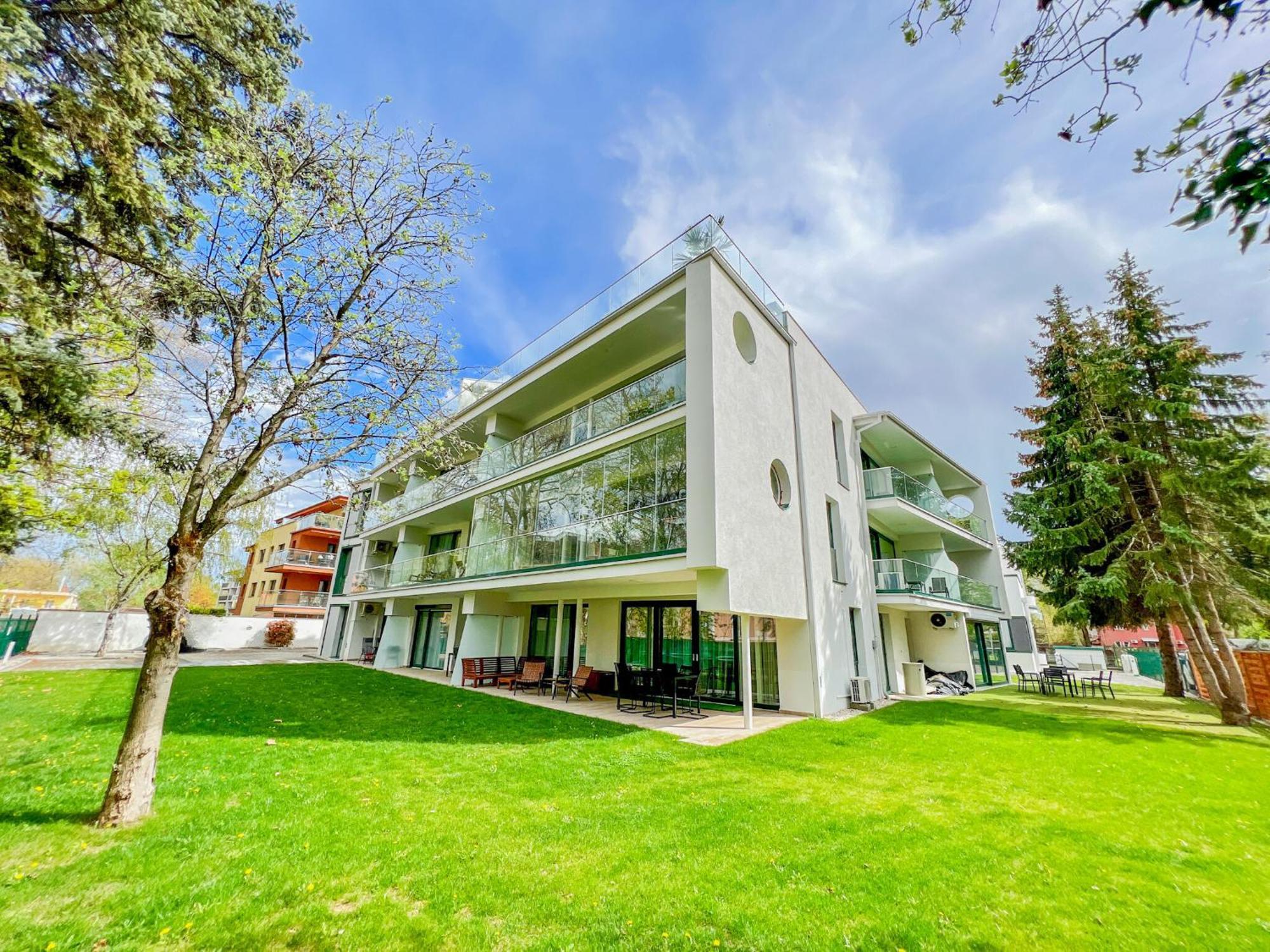 Villa Bauhaus Gold Siofok Dış mekan fotoğraf
